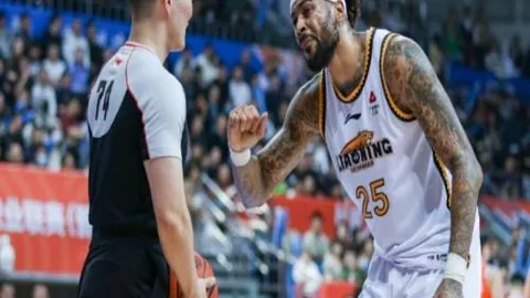 吴曦米内罗助力，申花客场逆转河南取胜