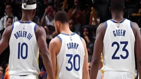 大乐透期号专家质合分析：雄鹿vs尼克斯预测